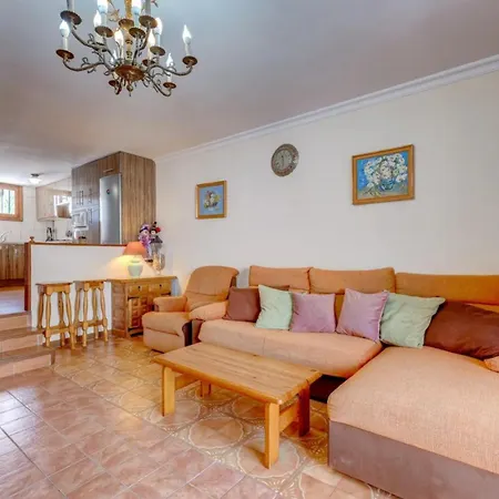 Апартаменты Lovely House In First Line Плая-де-лас-Америкас