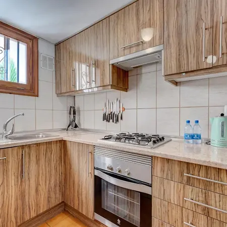 Lovely House In First Line Апартаменты